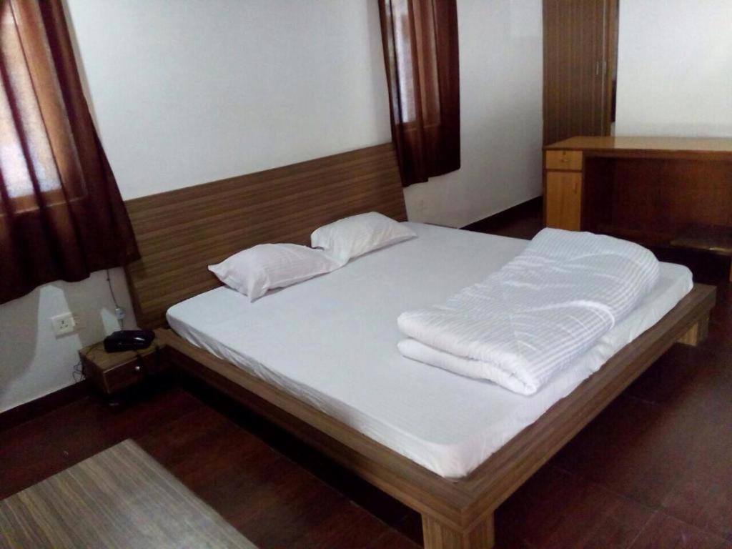 Riverside Resort Лансдаун Екстериор снимка