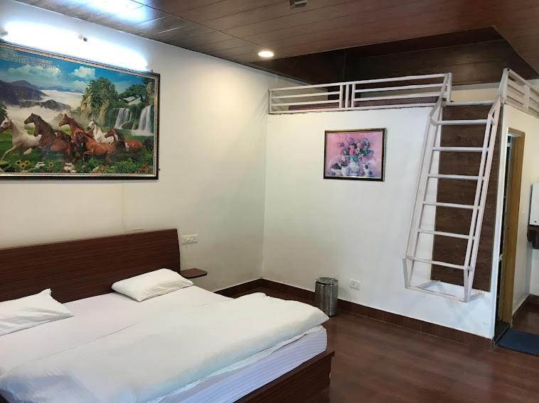 Riverside Resort Лансдаун Екстериор снимка