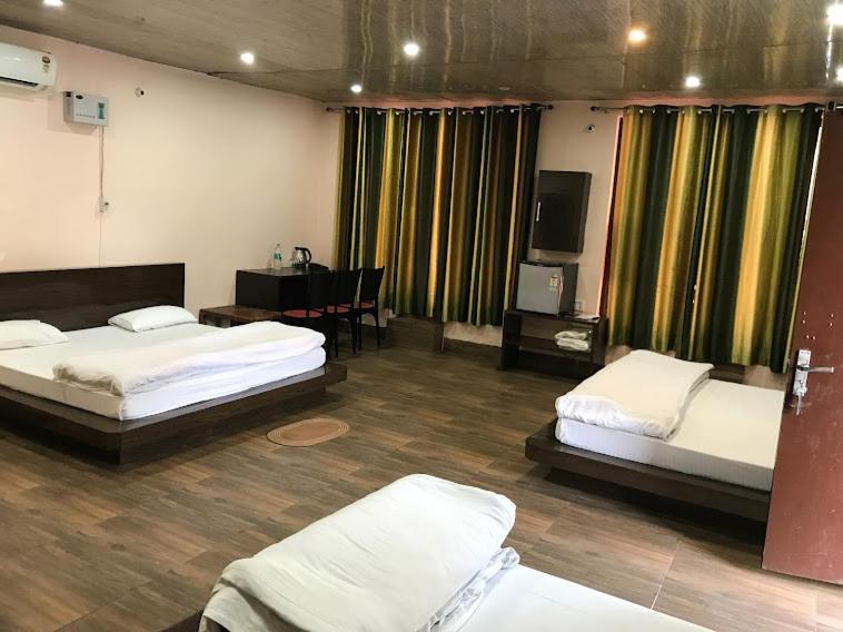 Riverside Resort Лансдаун Екстериор снимка